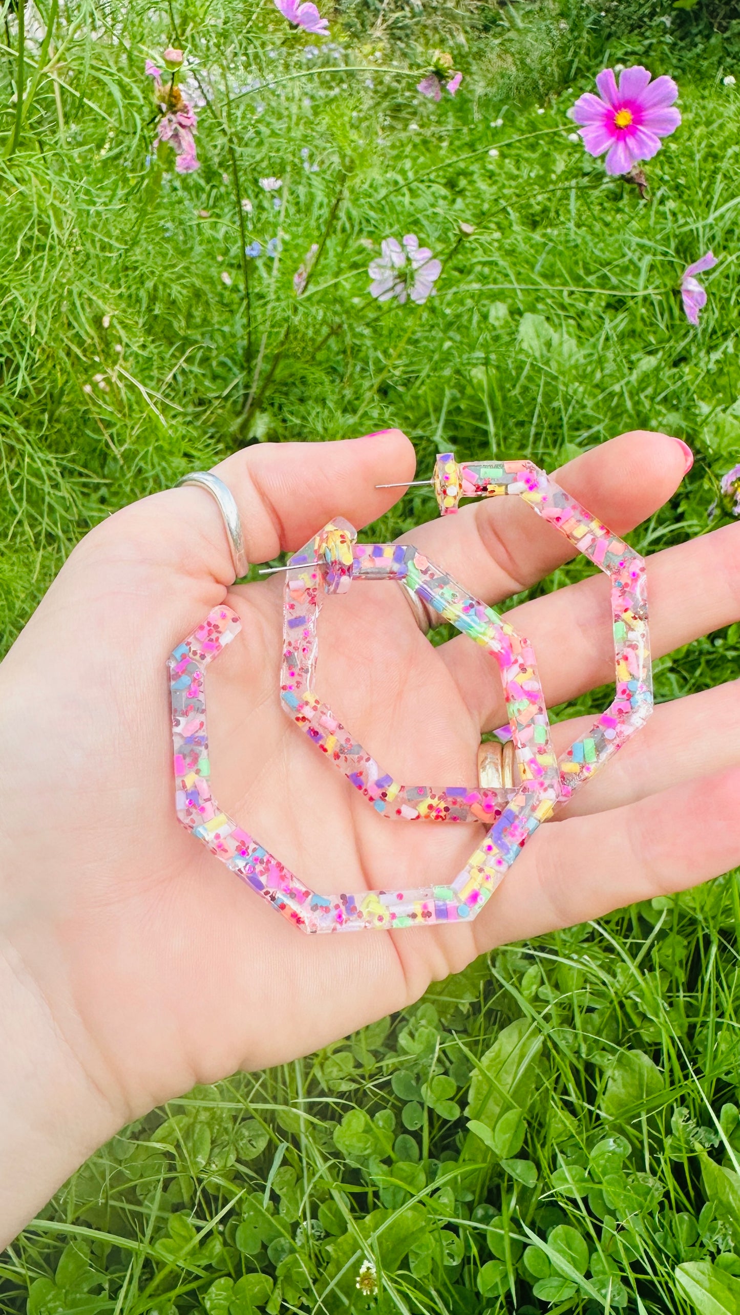 Octagonal statement hoops