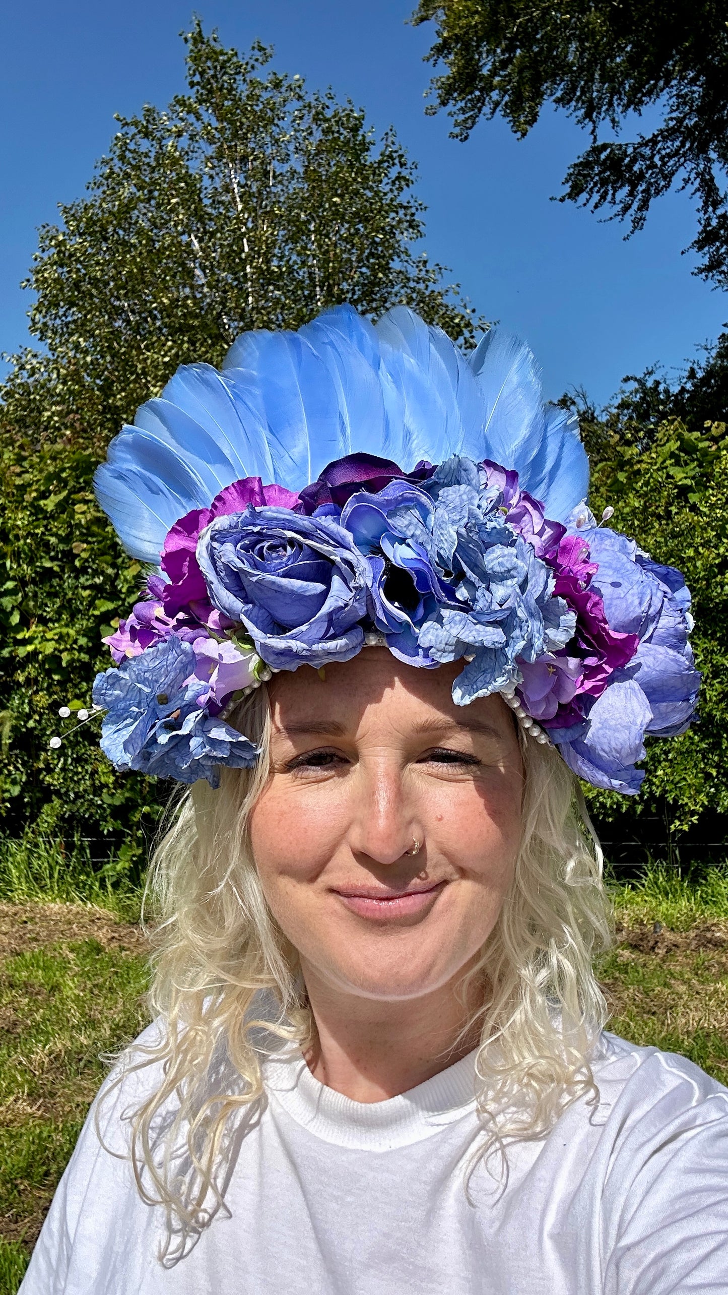 Cornflower blue flower & feather deluxe headdress