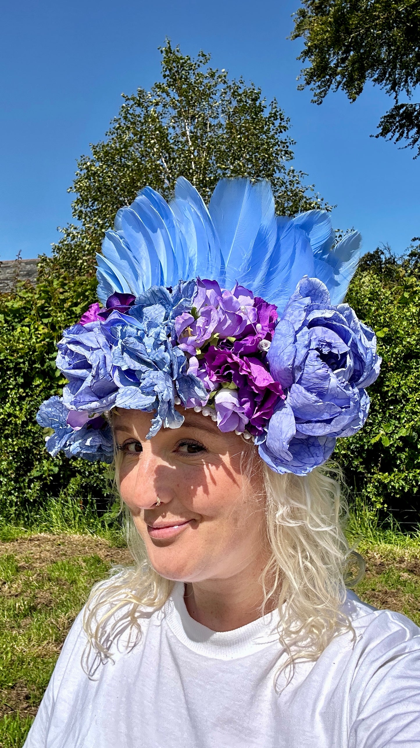 Cornflower blue flower & feather deluxe headdress