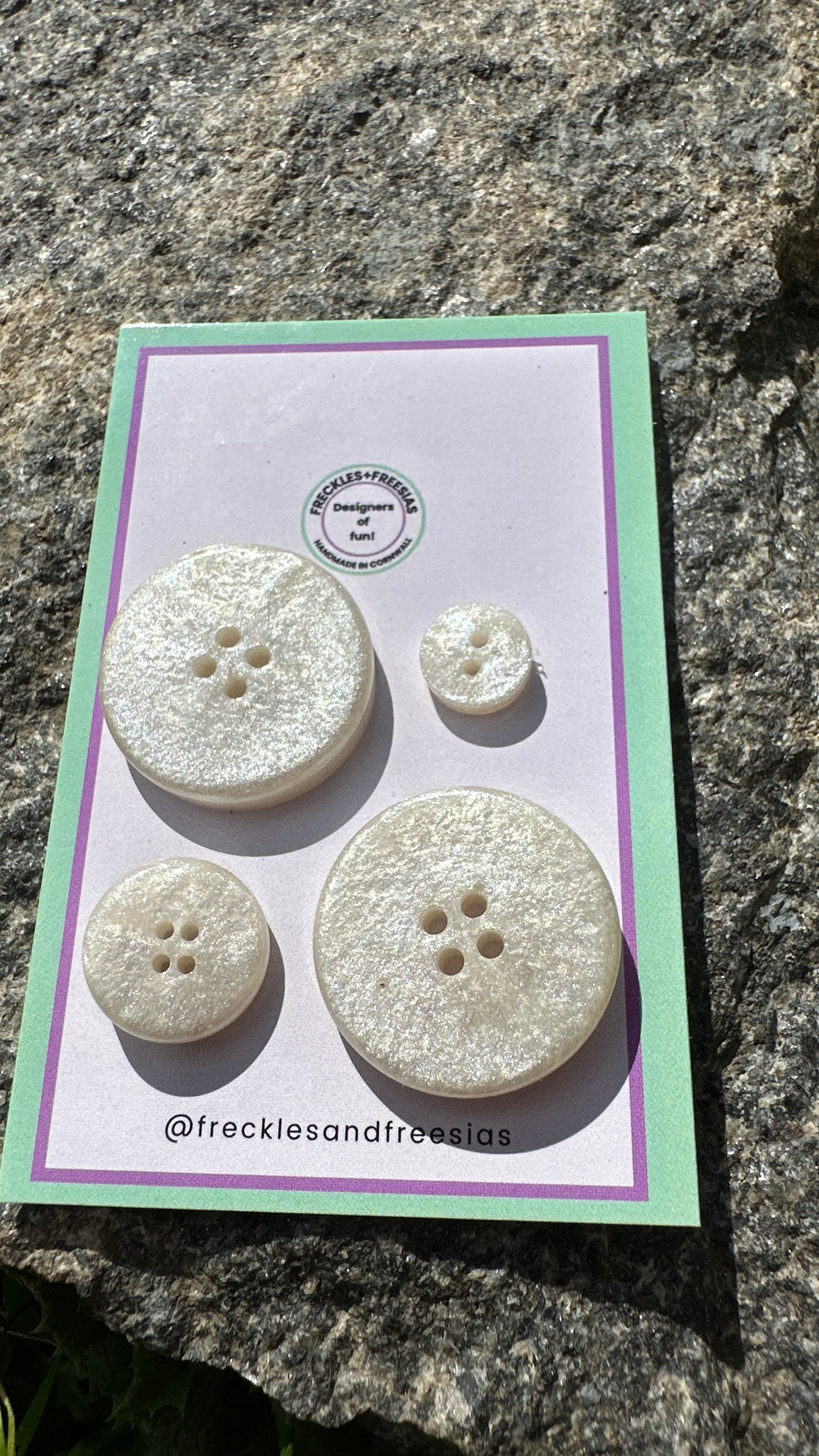 Handmade resin buttons white pearlescent iridescent glitter, bright, fun, round, children’s, kids, 1cm, 1.2cm, 2cm, 2.5cm, 10mm, 12mm, 15mm, 20mm, 25mm