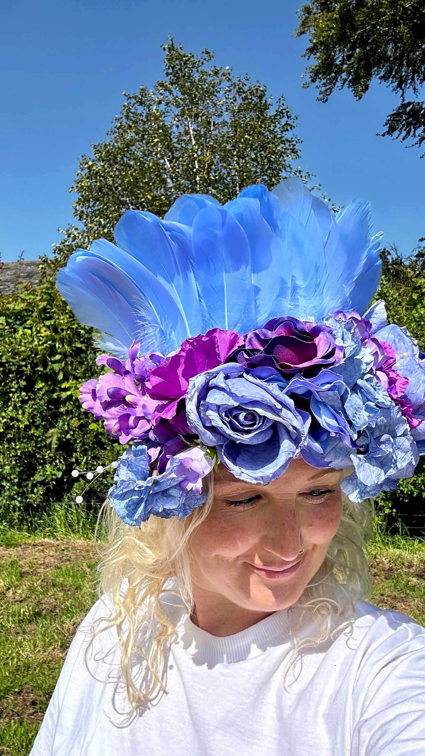 Cornflower blue flower & feather deluxe headdress