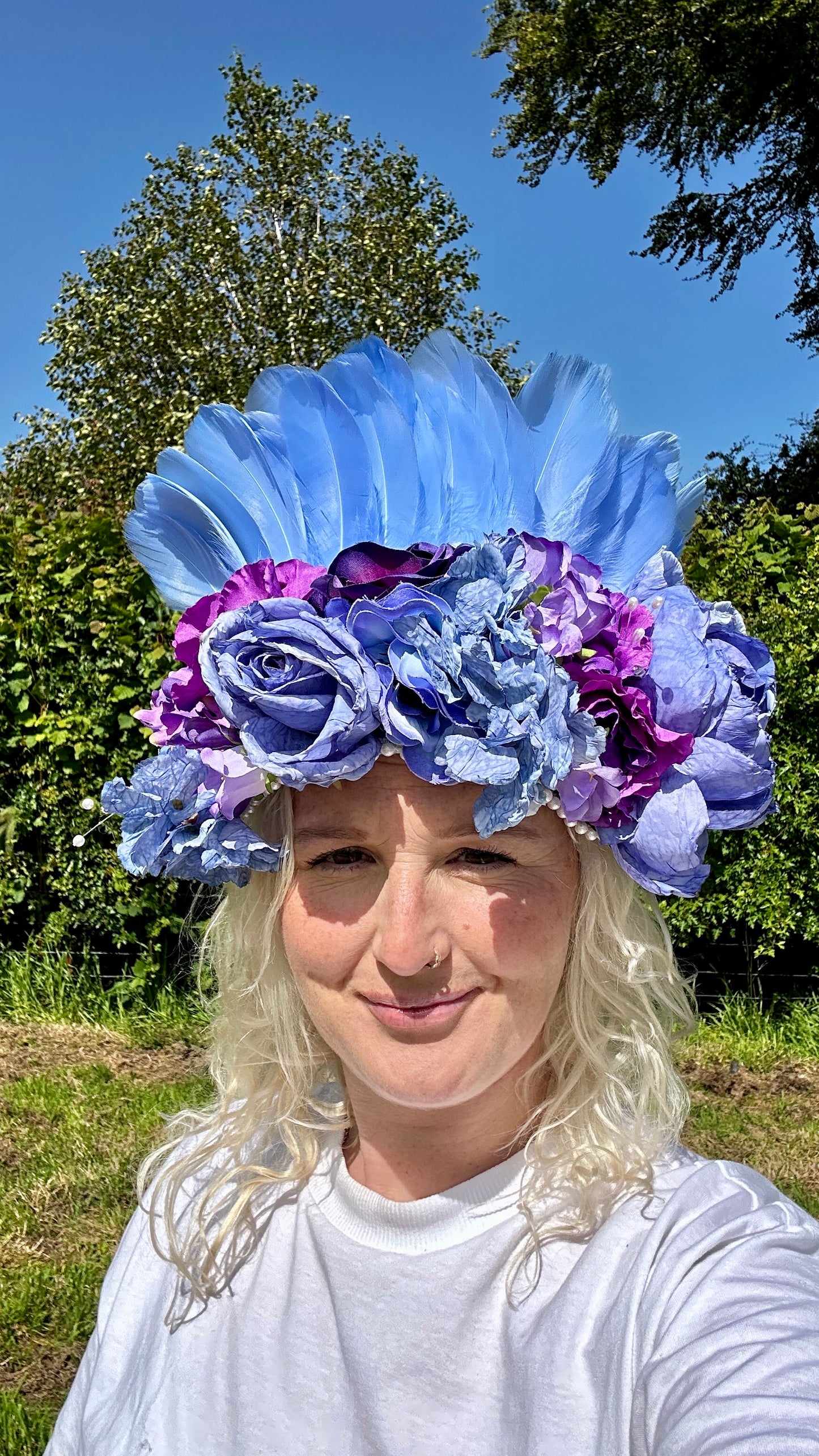 Cornflower blue flower & feather deluxe headdress