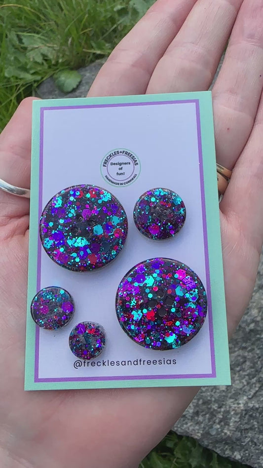 Handmade resin buttons pink, blue & purple glitter, bright, fun, round, children’s, kids, Aran, 1cm, 1.2cm, 2cm, 2.5cm, 10mm, 12mm, 15mm, 20mm, 25mm